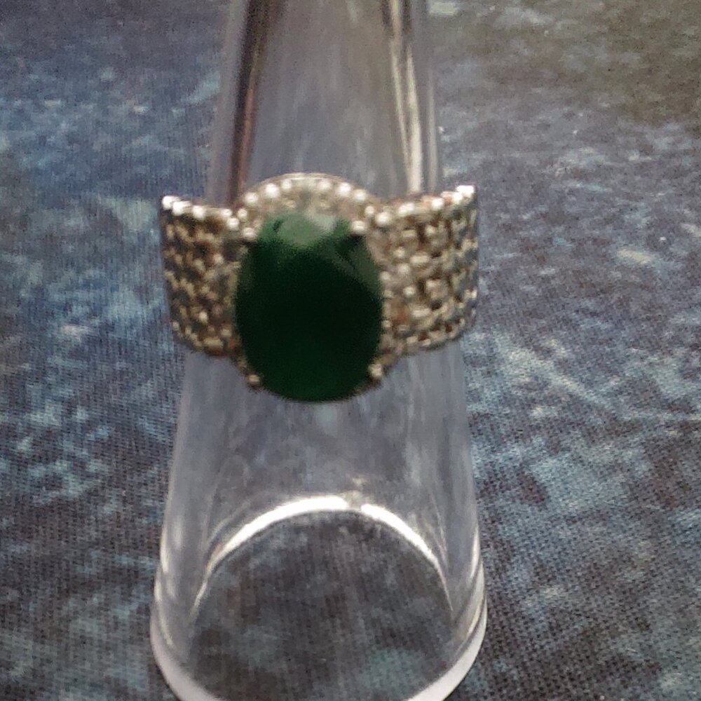 Columbian Emerald Ring in .925 SS   (NWOT)